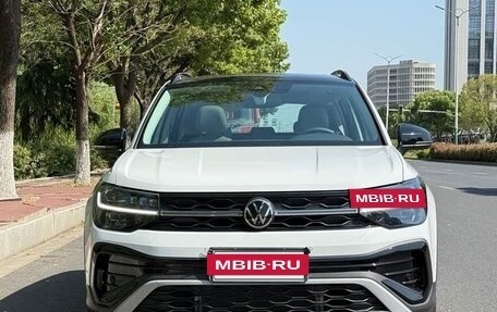 Volkswagen Tharu, 2024 год, 3 100 000 рублей, 2 фотография
