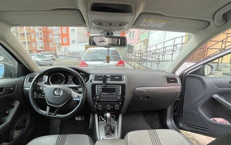Volkswagen Jetta VI, 2016 год, 1 350 000 рублей, 10 фотография
