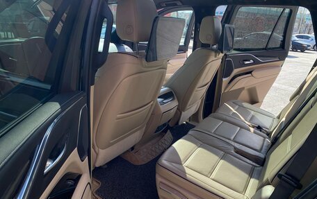 Cadillac Escalade V, 2021 год, 11 240 000 рублей, 13 фотография