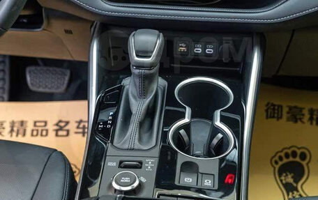 Toyota Highlander, 2022 год, 3 550 000 рублей, 10 фотография