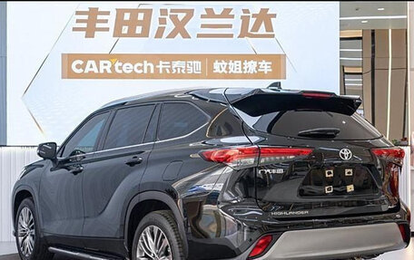 Toyota Highlander, 2022 год, 3 550 000 рублей, 5 фотография
