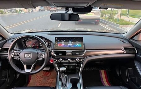 Honda Accord IX рестайлинг, 2022 год, 1 740 000 рублей, 15 фотография