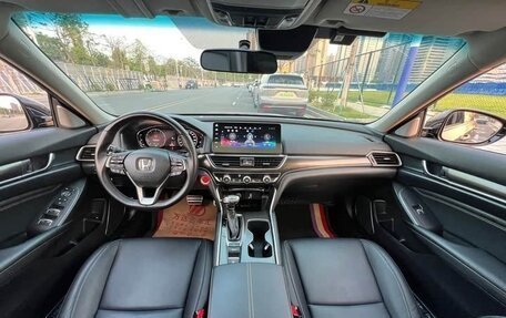 Honda Accord IX рестайлинг, 2022 год, 1 740 000 рублей, 14 фотография
