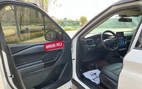 Ford Explorer VI, 2022 год, 3 350 000 рублей, 6 фотография