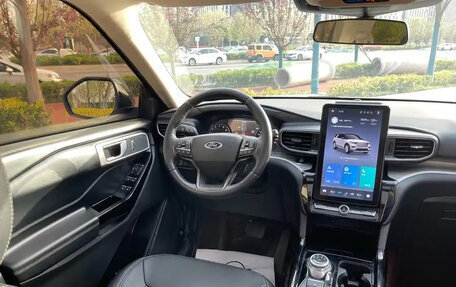 Ford Explorer VI, 2022 год, 3 350 000 рублей, 16 фотография