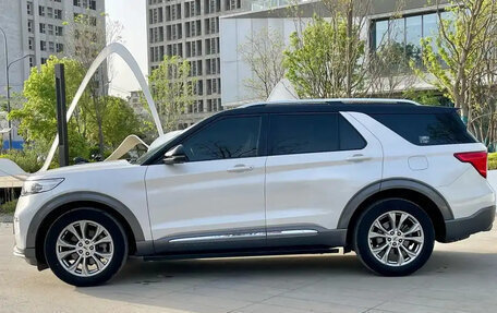Ford Explorer VI, 2022 год, 3 350 000 рублей, 28 фотография