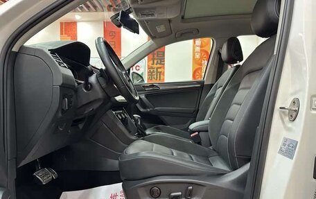 Volkswagen Tiguan II, 2021 год, 2 650 228 рублей, 3 фотография