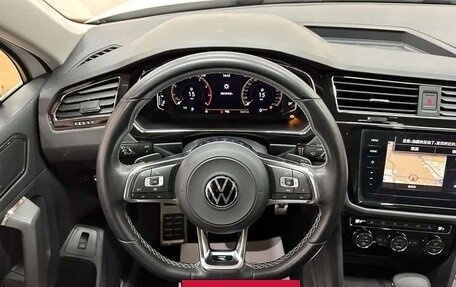 Volkswagen Tiguan II, 2021 год, 2 650 228 рублей, 5 фотография