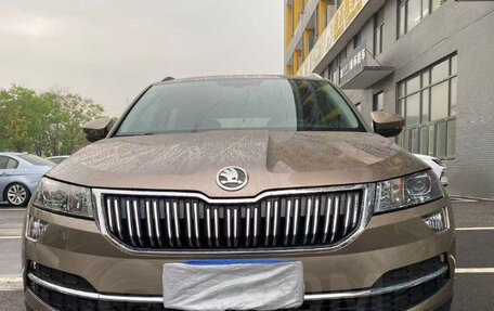 Skoda Karoq I, 2020 год, 1 905 000 рублей, 2 фотография