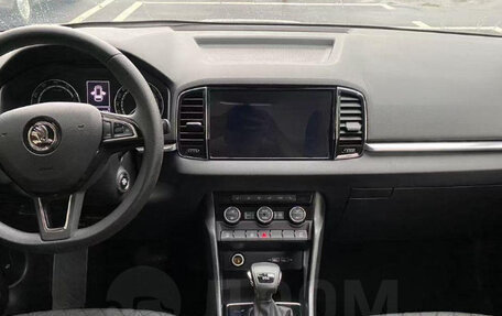 Skoda Karoq I, 2020 год, 1 905 000 рублей, 6 фотография