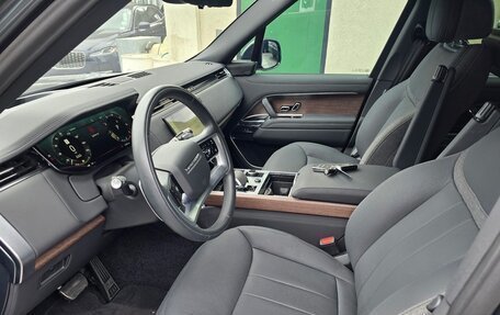 Land Rover Range Rover IV рестайлинг, 2023 год, 12 850 000 рублей, 10 фотография
