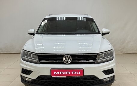 Volkswagen Tiguan II, 2017 год, 2 100 000 рублей, 1 фотография