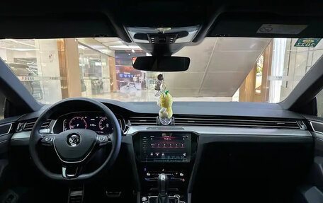 Volkswagen Passat CC, 2020 год, 2 500 000 рублей, 14 фотография