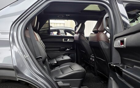 Ford Explorer VI, 2021 год, 3 640 100 рублей, 18 фотография