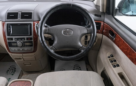 Toyota Ipsum II, 2003 год, 849 000 рублей, 13 фотография
