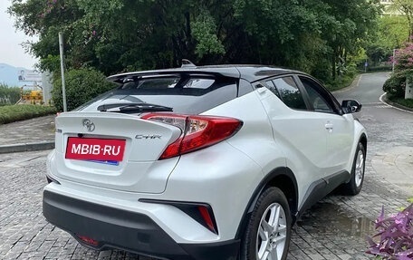 Toyota C-HR I рестайлинг, 2021 год, 1 860 000 рублей, 4 фотография
