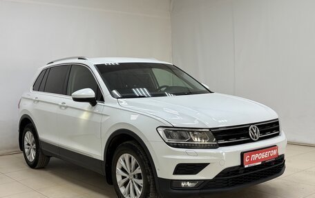 Volkswagen Tiguan II, 2017 год, 2 100 000 рублей, 2 фотография