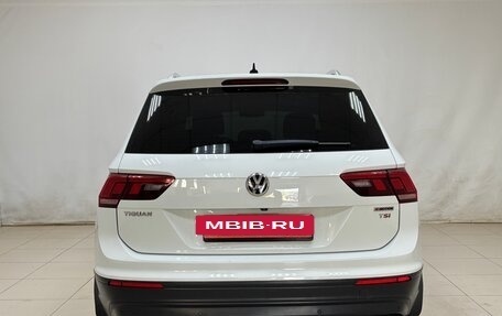 Volkswagen Tiguan II, 2017 год, 2 100 000 рублей, 4 фотография