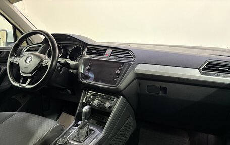 Volkswagen Tiguan II, 2017 год, 2 100 000 рублей, 11 фотография