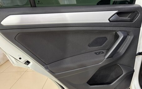 Volkswagen Tiguan II, 2017 год, 2 100 000 рублей, 12 фотография