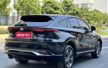 Toyota Venza, 2022 год, 1 240 000 рублей, 7 фотография