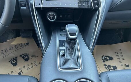 Toyota Venza, 2022 год, 1 240 000 рублей, 18 фотография