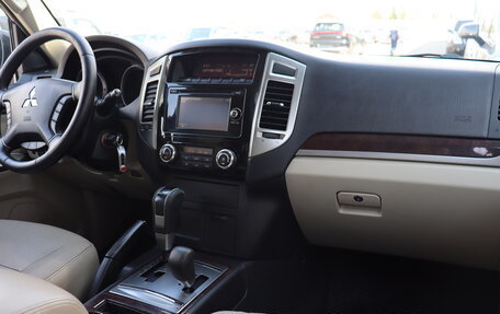 Mitsubishi Pajero IV, 2017 год, 2 750 000 рублей, 9 фотография