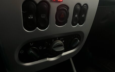 Renault Sandero I, 2010 год, 520 000 рублей, 15 фотография