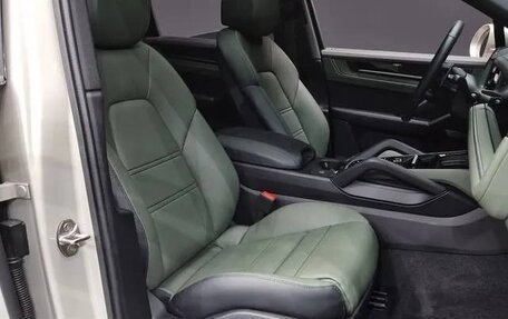 Porsche Cayenne III, 2024 год, 16 810 000 рублей, 6 фотография