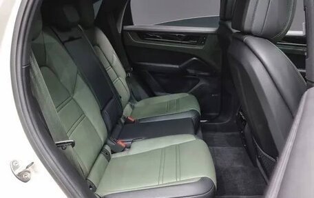 Porsche Cayenne III, 2024 год, 16 810 000 рублей, 8 фотография