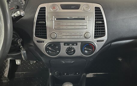 Hyundai i20 IB рестайлинг, 2010 год, 720 000 рублей, 11 фотография