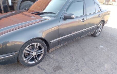 Mercedes-Benz E-Класс, 2002 год, 470 000 рублей, 6 фотография