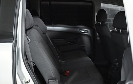 Opel Zafira B, 2011 год, 800 000 рублей, 17 фотография