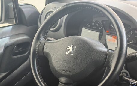 Peugeot Partner II рестайлинг 2, 2011 год, 599 000 рублей, 13 фотография