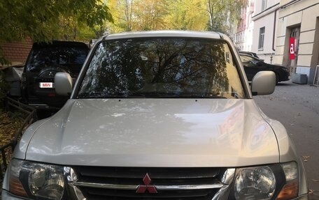 Mitsubishi Pajero III рестайлинг, 2002 год, 760 000 рублей, 2 фотография