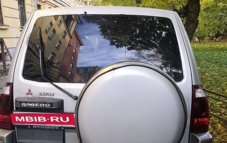 Mitsubishi Pajero III рестайлинг, 2002 год, 760 000 рублей, 12 фотография
