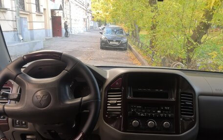 Mitsubishi Pajero III рестайлинг, 2002 год, 760 000 рублей, 17 фотография