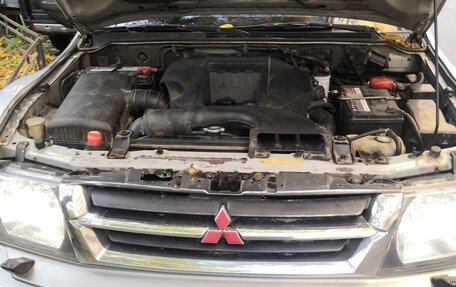 Mitsubishi Pajero III рестайлинг, 2002 год, 760 000 рублей, 22 фотография