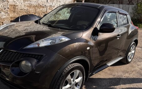 Nissan Juke II, 2013 год, 1 050 000 рублей, 21 фотография
