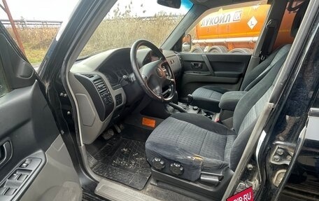 Mitsubishi Pajero III рестайлинг, 2002 год, 700 000 рублей, 4 фотография