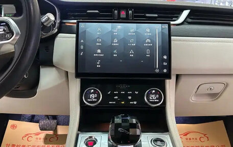 Jaguar F-Pace, 2021 год, 3 200 000 рублей, 8 фотография