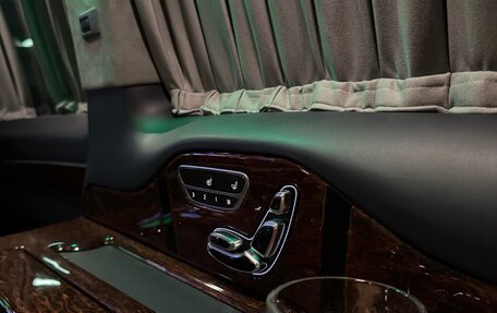 Mercedes-Benz V-Класс, 2023 год, 35 000 000 рублей, 8 фотография