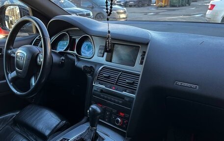 Audi Q7, 2007 год, 1 300 000 рублей, 11 фотография