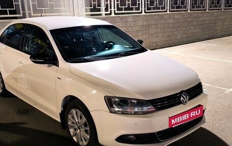 Volkswagen Jetta VI, 2013 год, 1 250 000 рублей, 7 фотография