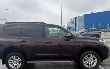 Toyota Land Cruiser Prado 150 рестайлинг 2, 2013 год, 2 450 000 рублей, 6 фотография