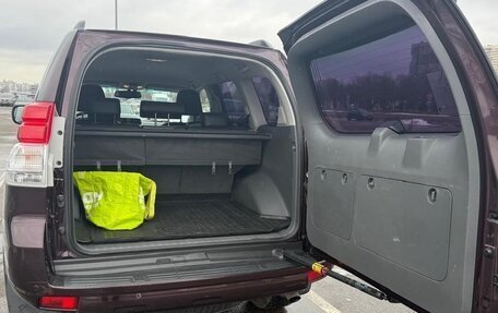 Toyota Land Cruiser Prado 150 рестайлинг 2, 2013 год, 2 450 000 рублей, 7 фотография