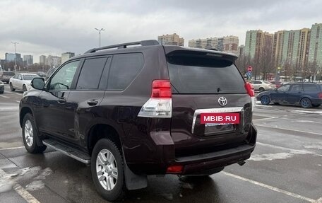 Toyota Land Cruiser Prado 150 рестайлинг 2, 2013 год, 2 450 000 рублей, 3 фотография