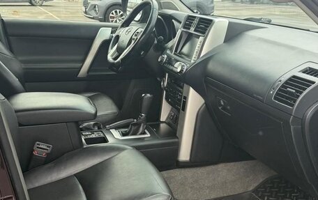 Toyota Land Cruiser Prado 150 рестайлинг 2, 2013 год, 2 450 000 рублей, 10 фотография