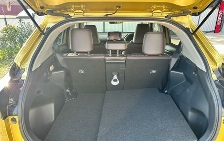 Toyota Yaris Cross, 2020 год, 2 400 000 рублей, 2 фотография