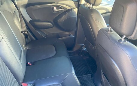 Hyundai ix35 I рестайлинг, 2013 год, 1 300 000 рублей, 13 фотография